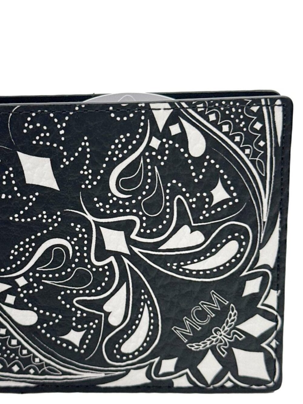 MCM  Aren Bandana Leather Bifold Wallet Black
